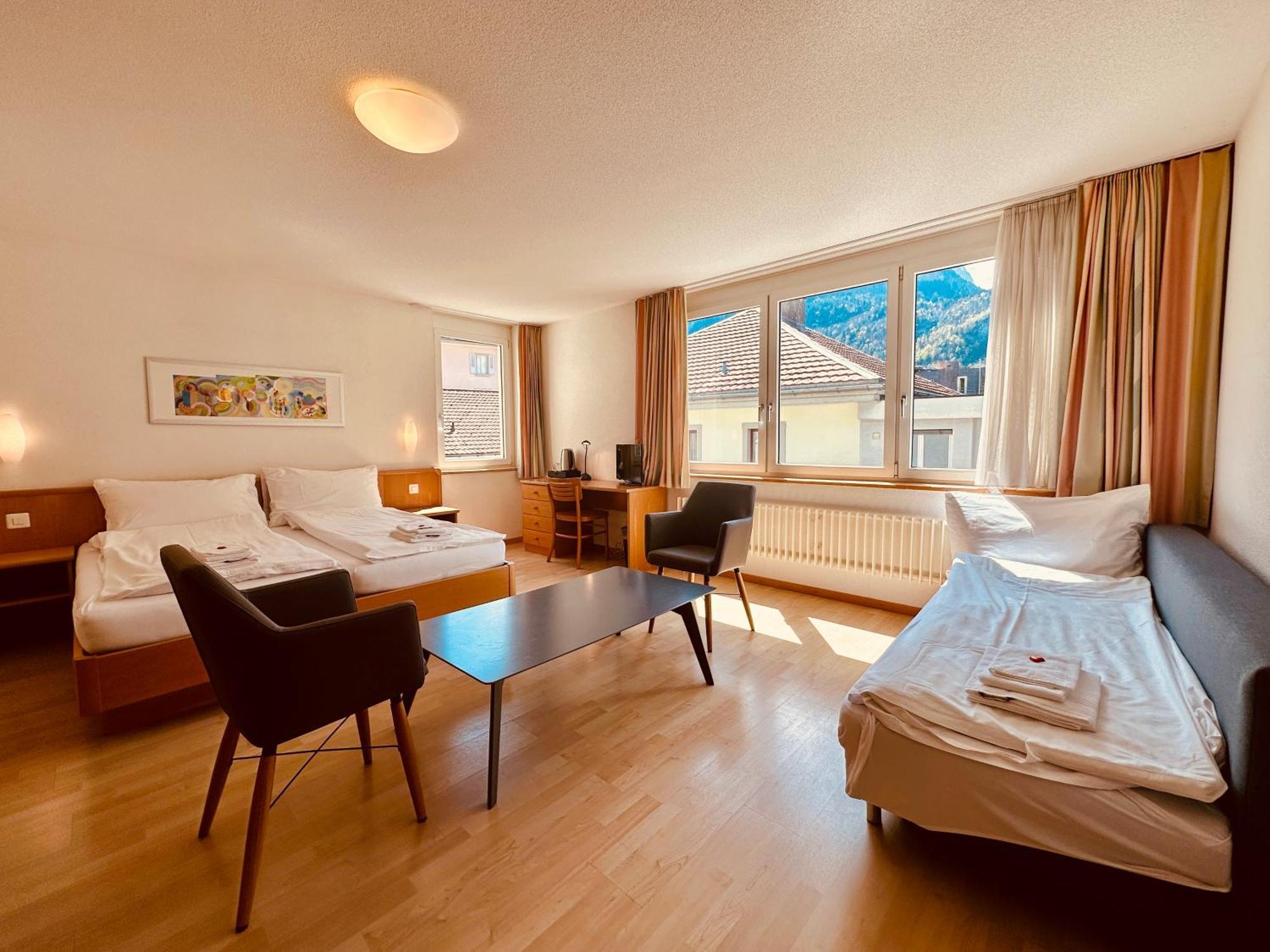 Hotel Rebstock マイリンゲン エクステリア 写真